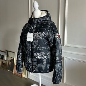 Moncler Songu Giubbotto Reversible Water Resistant Puffer Jacket